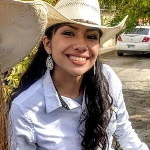 Meet your Posher, Helena